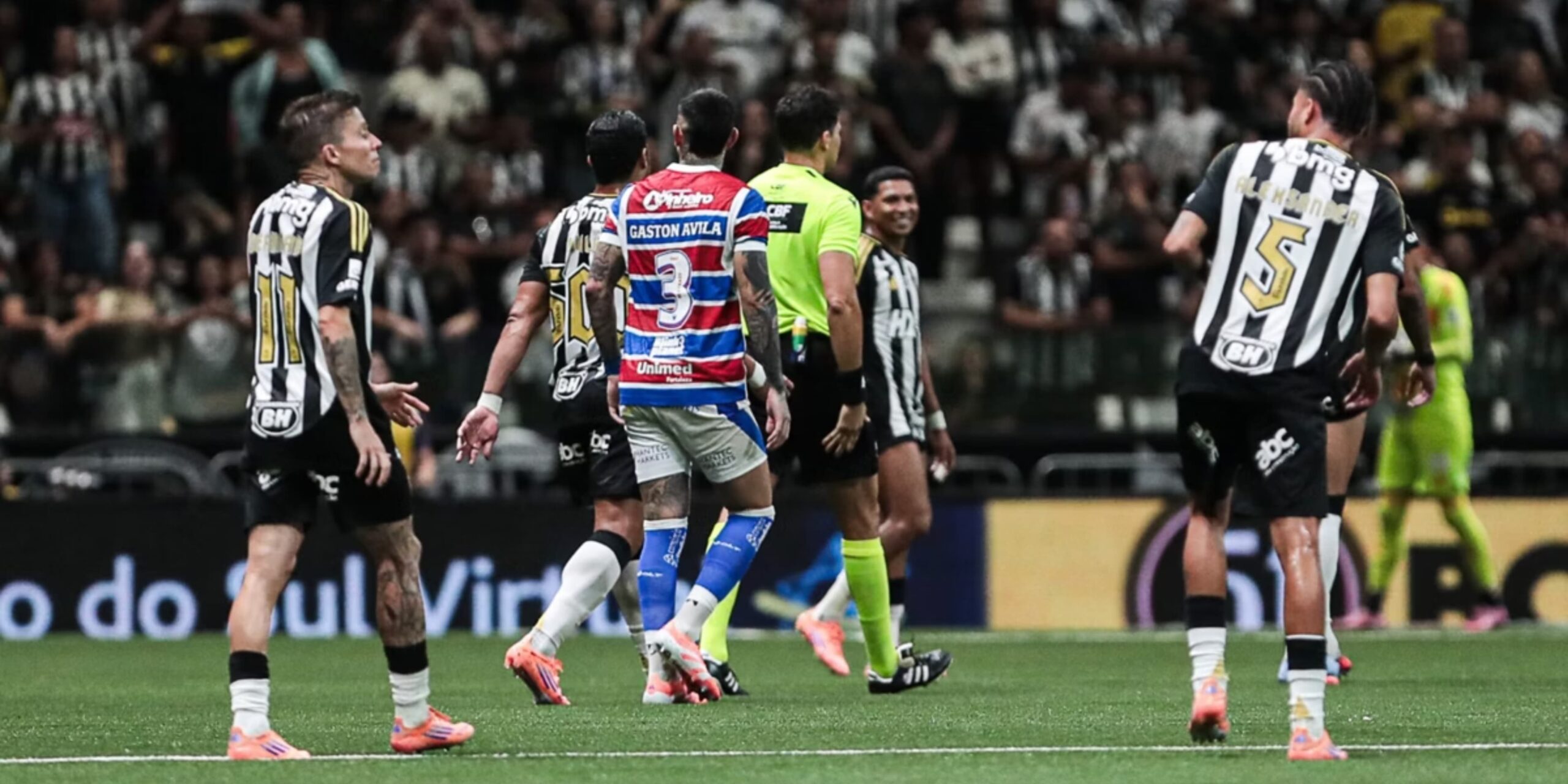 CBF revela áudio do VAR e expõe polêmica em Atlético-MG x Fortaleza que revoltou o Galo